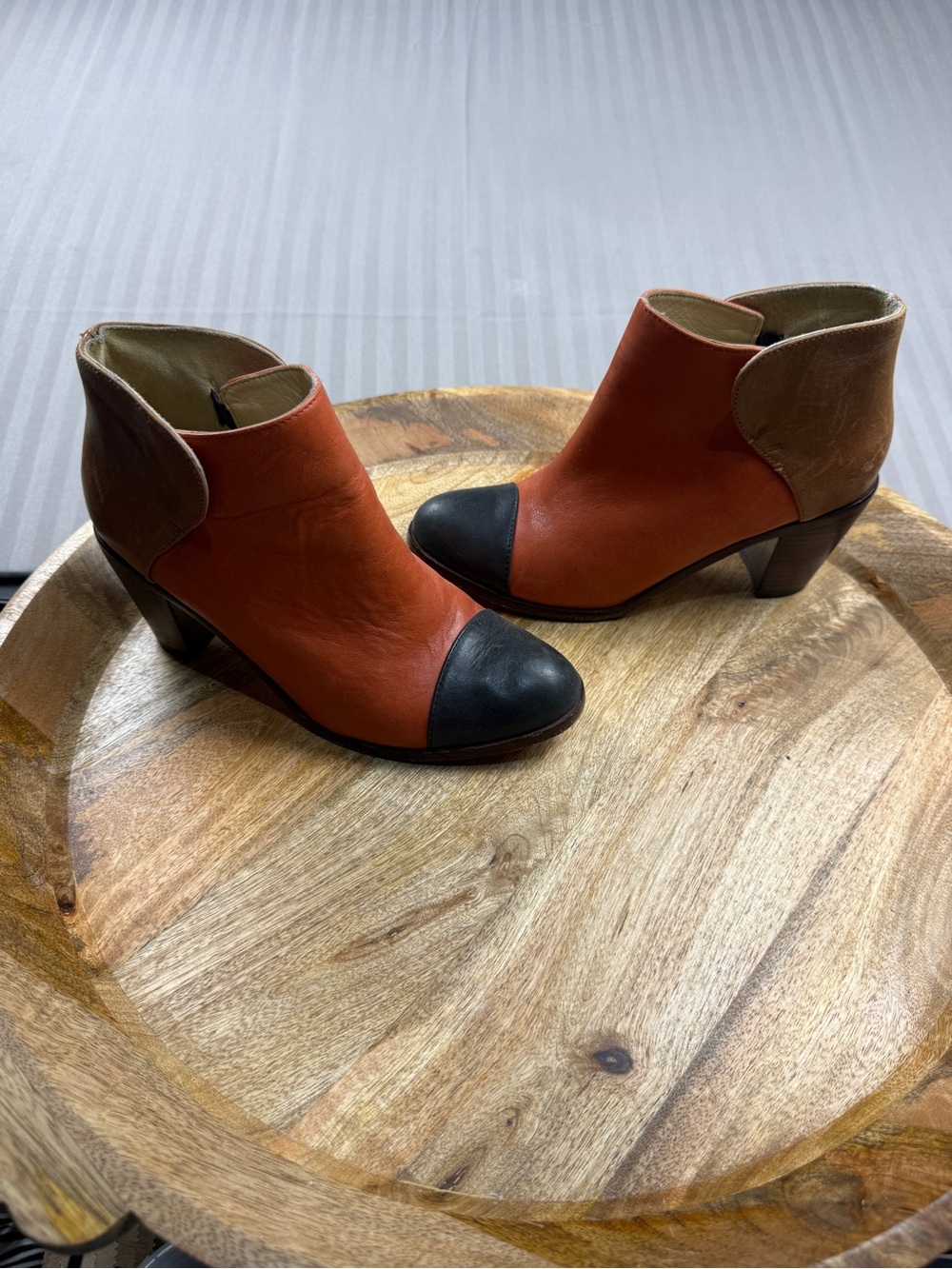 Rockport Samantha Pleet 1000 Mile Colorblock Leather Ankle Boots 7M